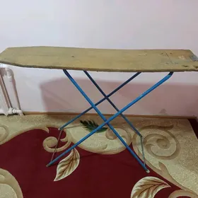 Eśik Útúklenŷän