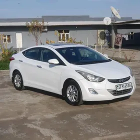 Hyundai Elantra 2011