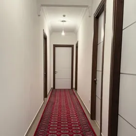 Newit gaz Yubileýny 4 komn