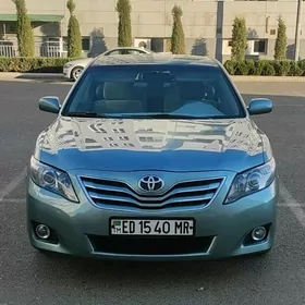 Toyota Camry 2011
