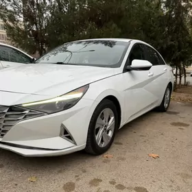 Hyundai Elantra 2021