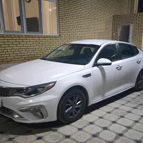 Kia Optima 2020