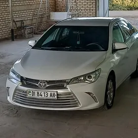 Toyota Camry 2017