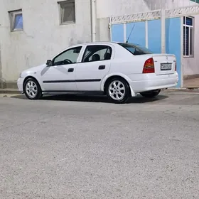 Opel Astra 2002