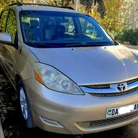 Toyota Sienna 2007