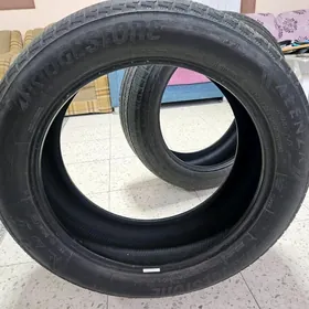 Bredgestone текер