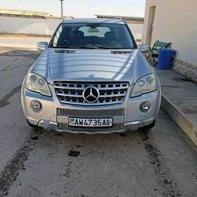 Mercedes-Benz ML350 2010