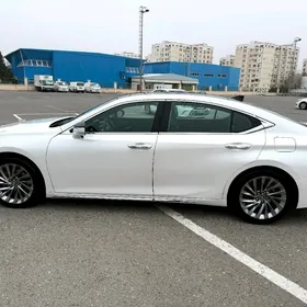Lexus ES 350 2020