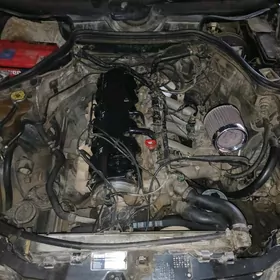 Mercedes-Benz motor 3lik