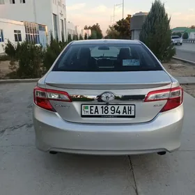 Toyota Camry 2011