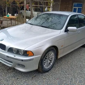 BMW E39 2000