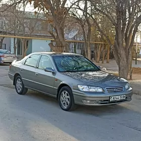 Toyota Camry 1999