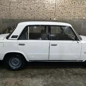Lada 2104 1980