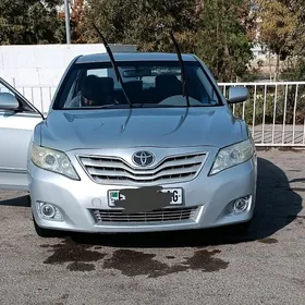 Toyota Camry 2010