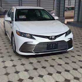 Toyota Camry 2023
