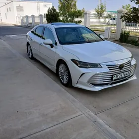 Toyota Avalon 2019
