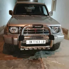 Mitsubishi Pajero 1994