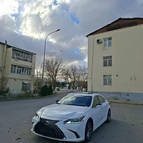Lexus ES 350 2020
