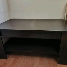 журнальный столик.