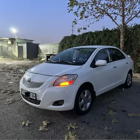 Toyota Yaris 2008