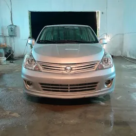 Nissan Versa 2010