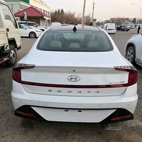 Hyundai Sonata 2021