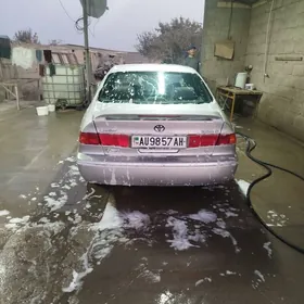 Toyota Camry 2000