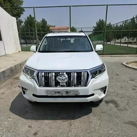Toyota Land Cruiser Prado 2023