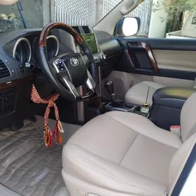 Toyota Land Cruiser Prado 2010