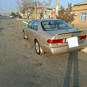 Toyota Camry 2001