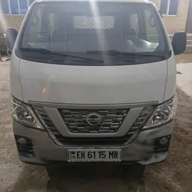 Nissan NV3500 2021