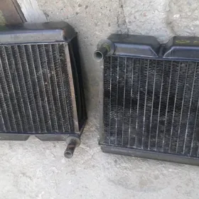 PEÇ Radiator