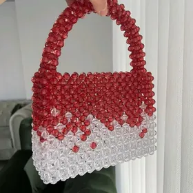 Сумочка из кристаллов.