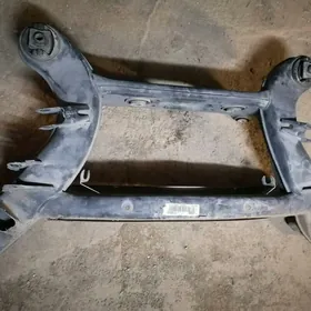 задняя балка от мерседеса.