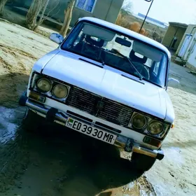 Lada 2103 1990
