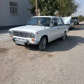 Lada 2104 1986