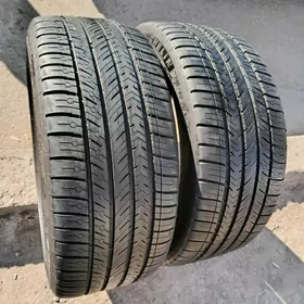 235 40 19 Michelin Pilot 2024