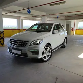 Mercedes-Benz ML350 2013