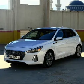 Hyundai Elantra GT 2020
