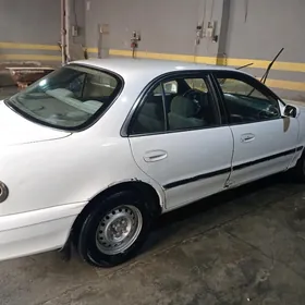Hyundai Sonata 1995
