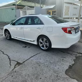 Toyota Camry 2013