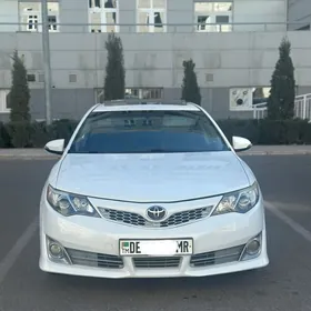 Toyota Camry 2013