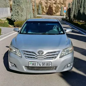 Toyota Camry 2010