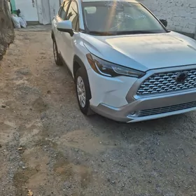 Toyota Corolla Cross 2023