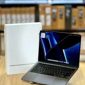 Б/у MacBook Air 13/M3 CHIP