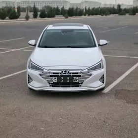 Hyundai Elantra 2020