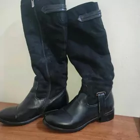 Сапоги женские, утеплённые.