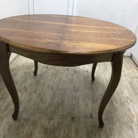 Стол обеденный