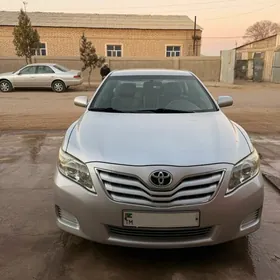 Toyota Camry 2010