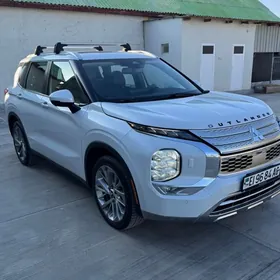 Mitsubishi Outlander 2022